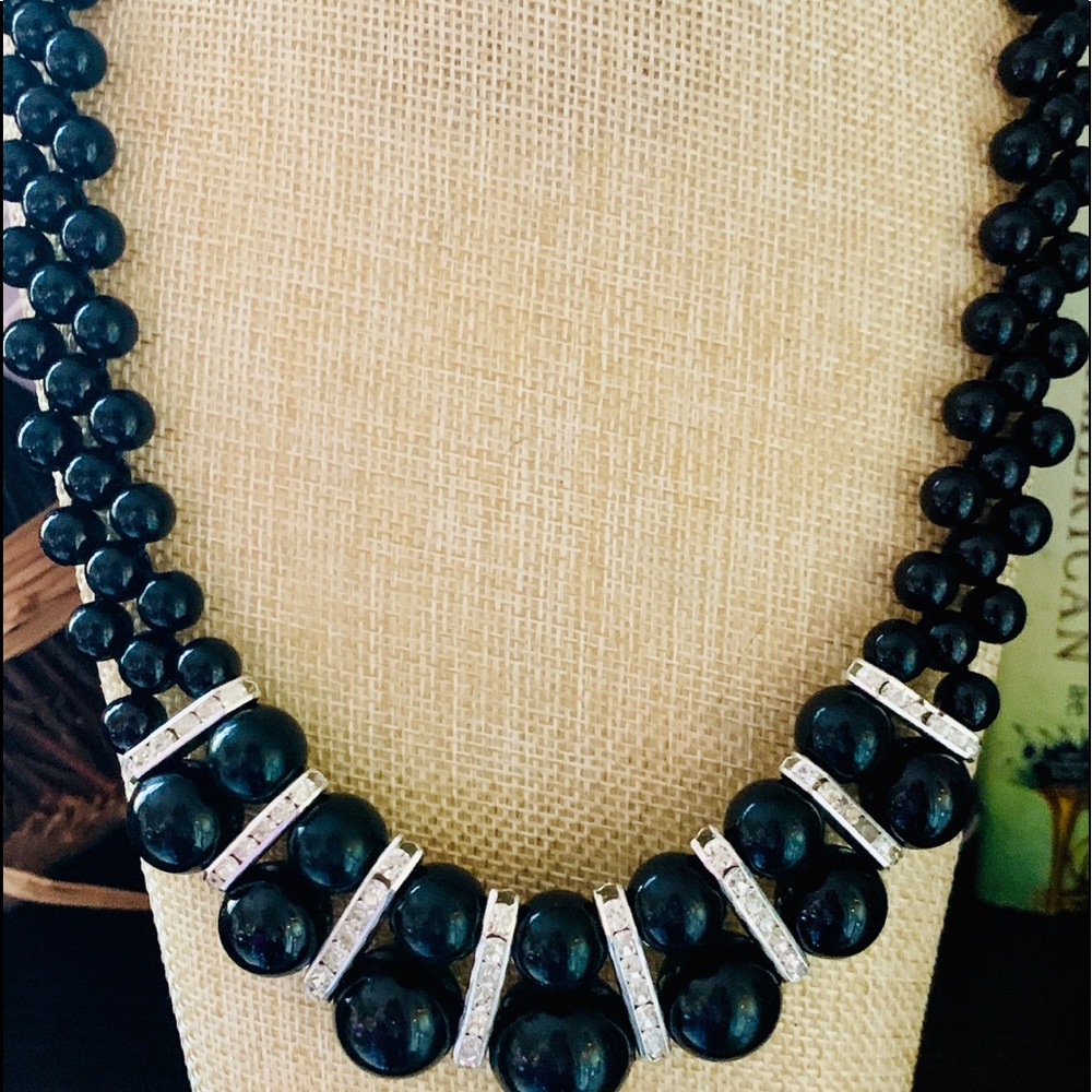 PAPARAZZI neclace Black Pearl with Rhinestones